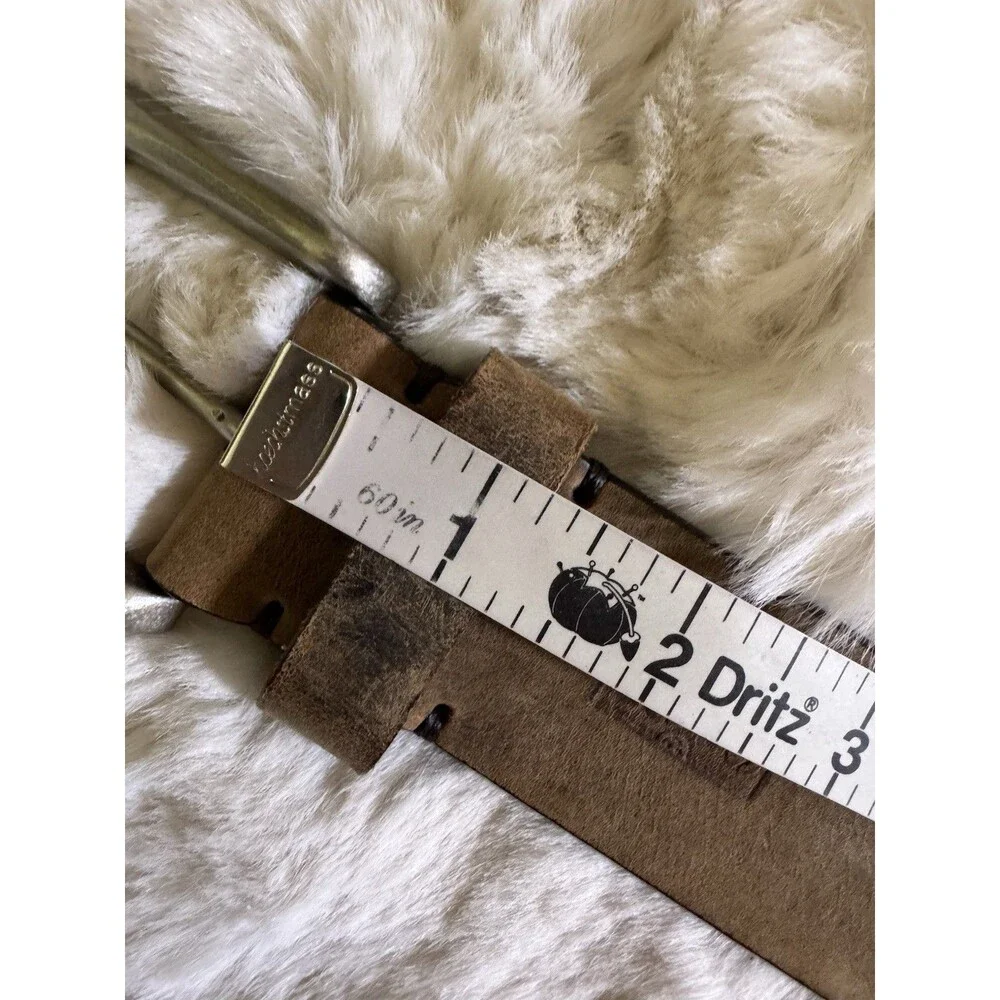 Levi Strauss Co Belt Brown Mens Size  42/105 Leather Distressed Silver tone